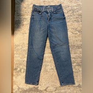 OFFERS OPEN! 2 for $30! Women’s size 4 Old Navy high rise Straight Leg Jeans